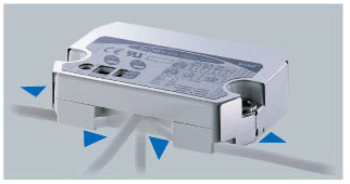 可從四個方向引出電纜